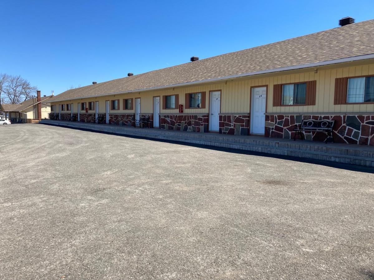Motel Carleton Sur Mer מראה חיצוני תמונה
