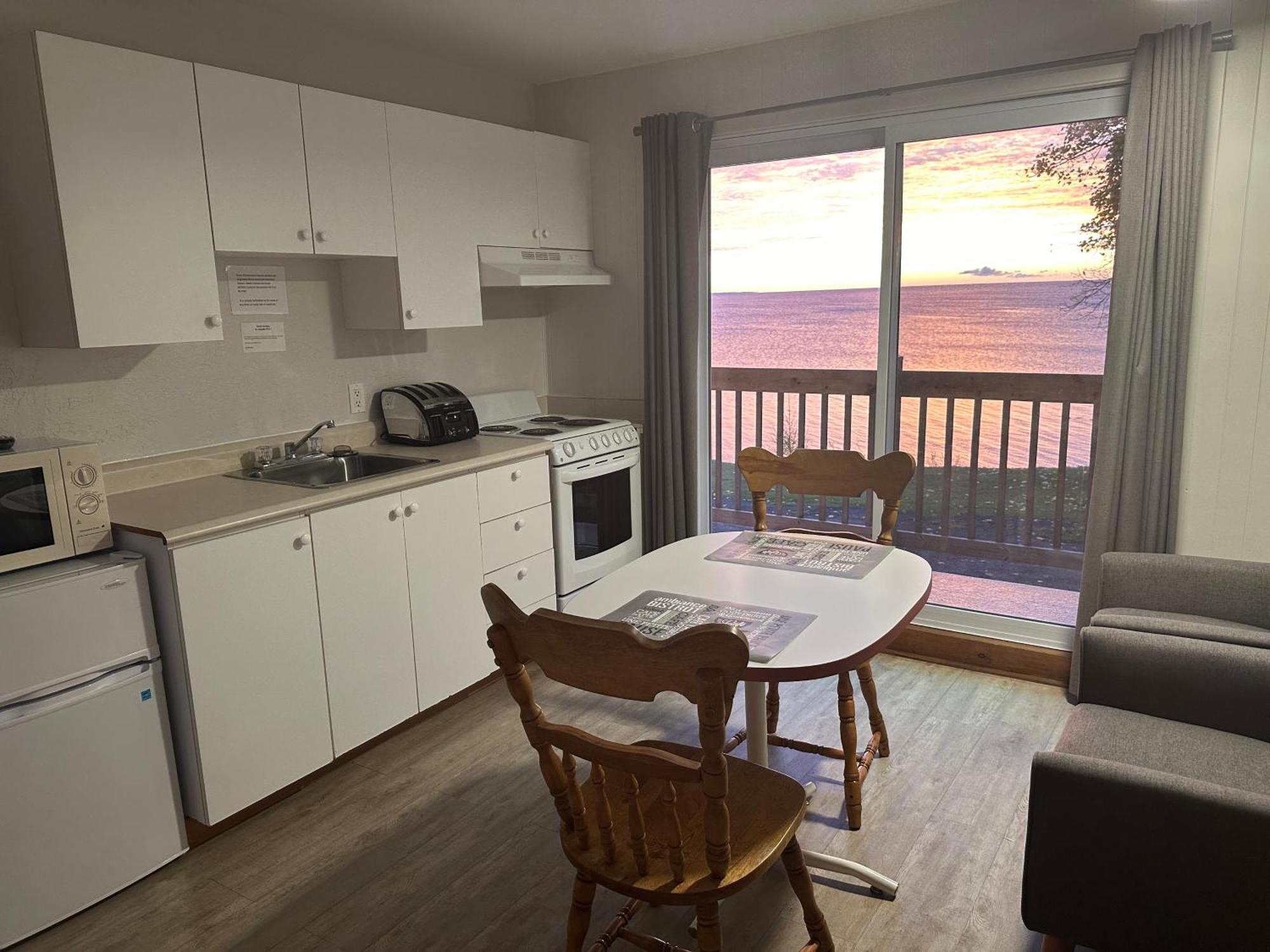 Motel Carleton Sur Mer מראה חיצוני תמונה