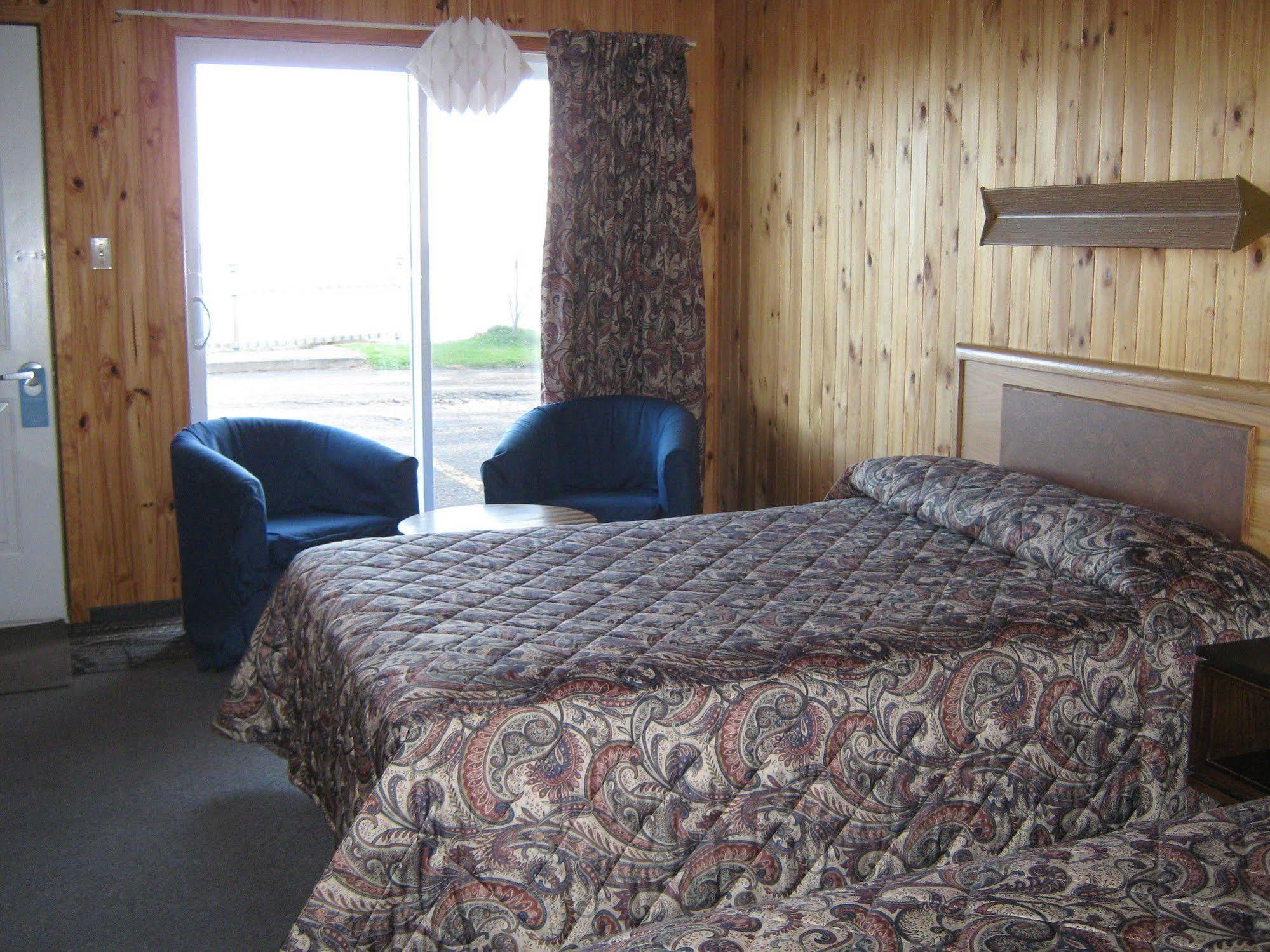 Motel Carleton Sur Mer מראה חיצוני תמונה