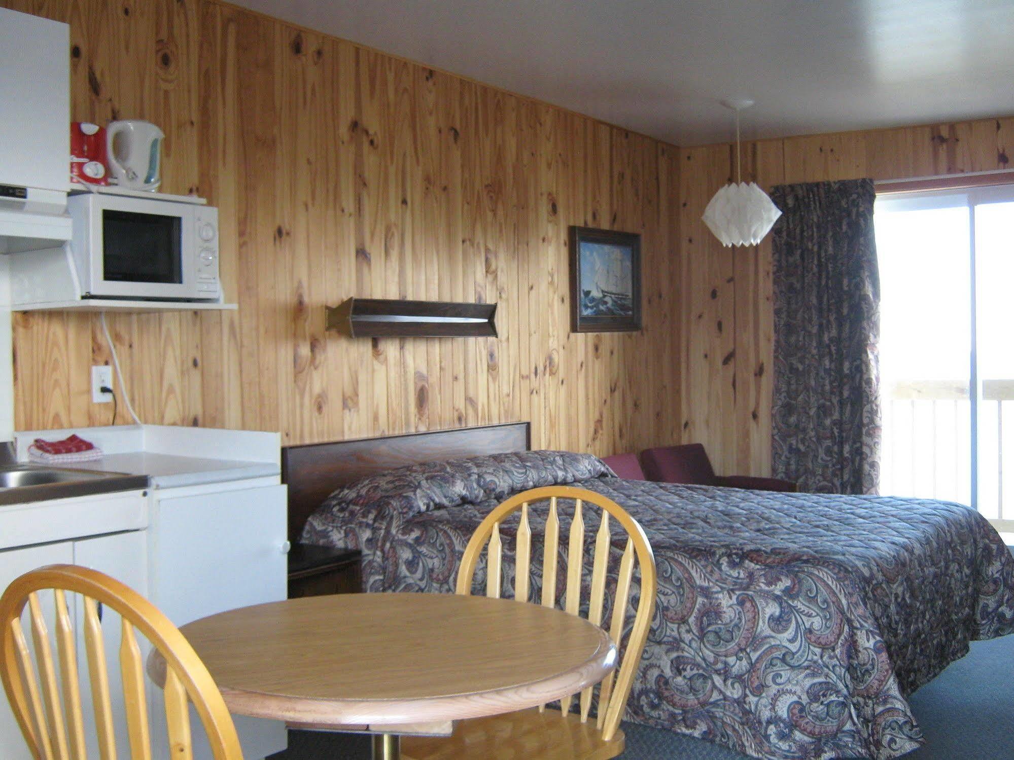 Motel Carleton Sur Mer מראה חיצוני תמונה